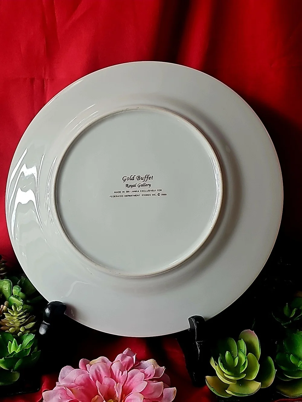 Decorative Dinner Plate with Black & Gold Teacup Motif